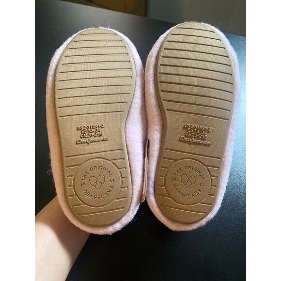 NWT Deluxe by Dearfoams girl's pink fur lined memory foam slippers size 2/3 - Picture 5 of 7